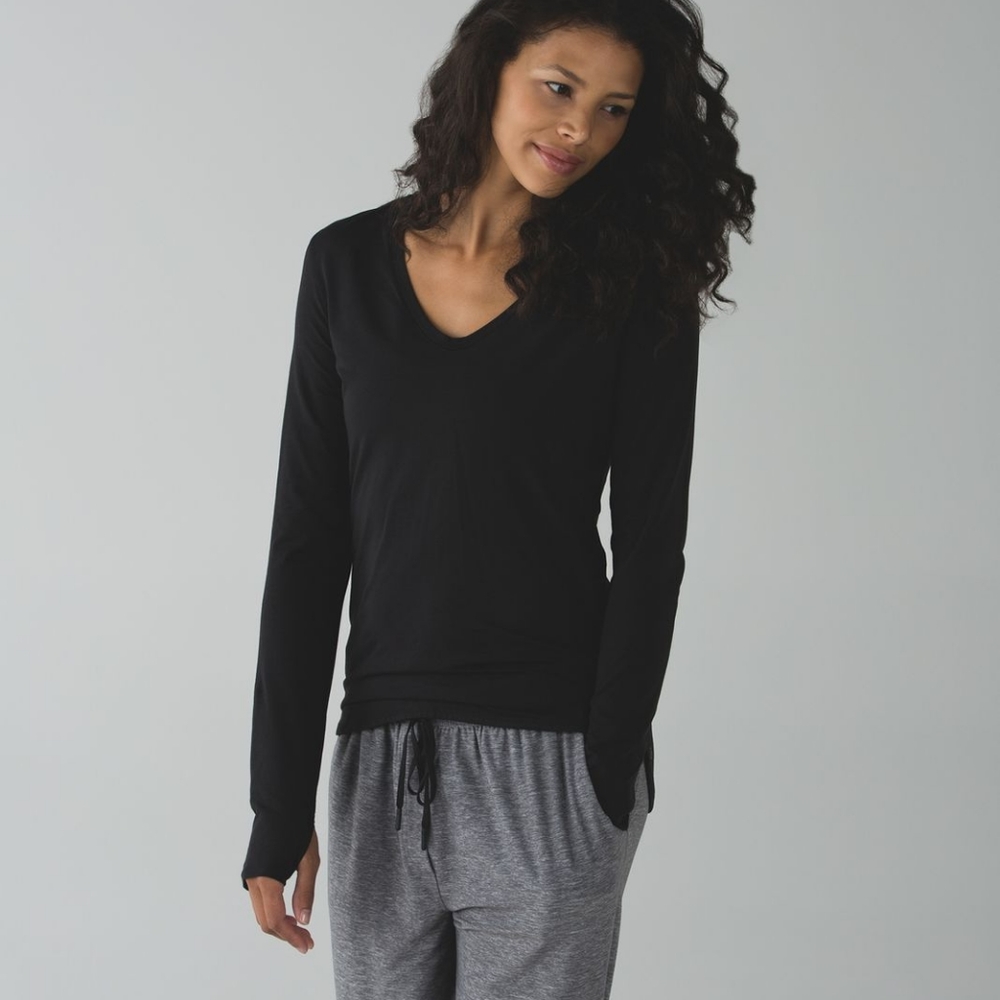 lululemon athletica Black Long Sleeve V-Neck Tee